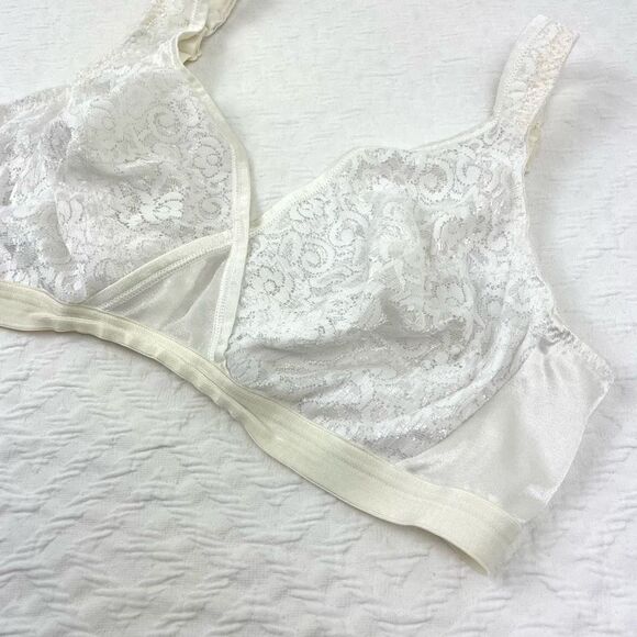 BUY 1 GET 1 FREE Playtex everyday basics 38d 5205 white - Picture 2 of 9